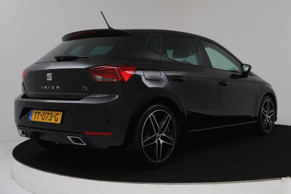 Seat Ibiza 1.0 TSI FR Business Intense Sport (CAMERA, NAVIGATIE, PARKEERSENSOREN, LED, CLIMATE, NL-AUTO, GOED ONDERHOUDEN)