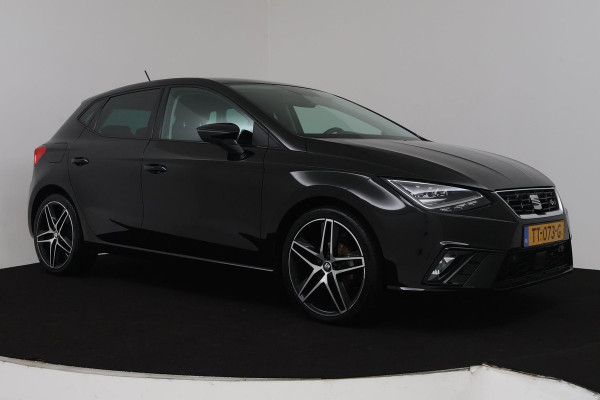 Seat Ibiza 1.0 TSI FR Business Intense Sport (CAMERA, NAVIGATIE, PARKEERSENSOREN, LED, CLIMATE, NL-AUTO, GOED ONDERHOUDEN)