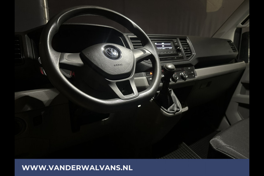 Volkswagen Crafter 2.0 TDI L3H3 L2H2 Euro6 Airco | Trekhaak | Parkeersensoren Bijrijdersbank