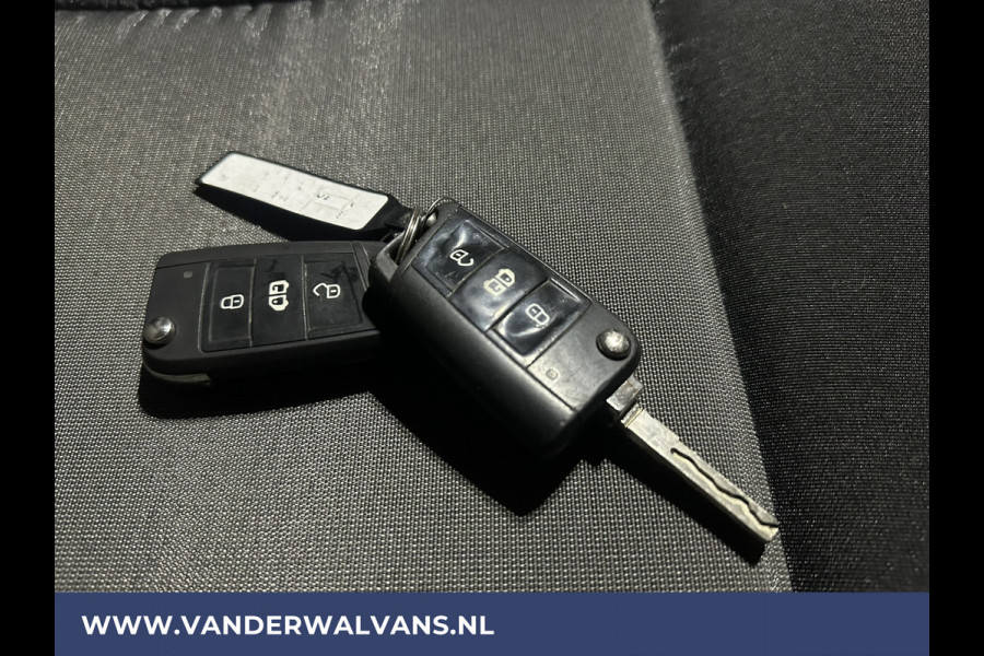 Volkswagen Crafter 2.0 TDI L3H3 L2H2 Euro6 Airco | Trekhaak | Parkeersensoren Bijrijdersbank