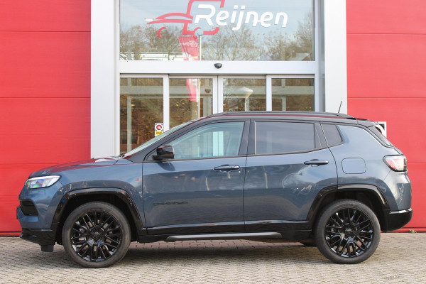 Jeep Compass 4xe S 240PK PHEV AUTOMAAT | NAVIGATIE 10,25 "TOUCHSCREEN | APPLE CARPLAY/ANDROID AUTO | ACHTERUITRIJ CAMERA | DAB+ RADIO | CLIMATE CONTROL | 19"GLOSS BLACK LICHTMETALEN VELGEN | ADAPTIVE / CRUISE CONTROL | DIGITAAL INSTRUMENTENPANEEL | LEDEREN BEKLEDING | ELEKTRISCH BEDIENBARE ACHTERKLEP | FULL LED KOPLAMPEN | LED MISTLAMPEN / BOCHTVERLICHTING | KEYLESS ENTRY & START | DRAADLOOS LADEN |