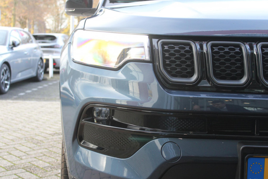 Jeep Compass 4xe S 240PK PHEV AUTOMAAT | NAVIGATIE 10,25 "TOUCHSCREEN | APPLE CARPLAY/ANDROID AUTO | ACHTERUITRIJ CAMERA | DAB+ RADIO | CLIMATE CONTROL | 19"GLOSS BLACK LICHTMETALEN VELGEN | ADAPTIVE / CRUISE CONTROL | DIGITAAL INSTRUMENTENPANEEL | LEDEREN BEKLEDING | ELEKTRISCH BEDIENBARE ACHTERKLEP | FULL LED KOPLAMPEN | LED MISTLAMPEN / BOCHTVERLICHTING | KEYLESS ENTRY & START | DRAADLOOS LADEN |