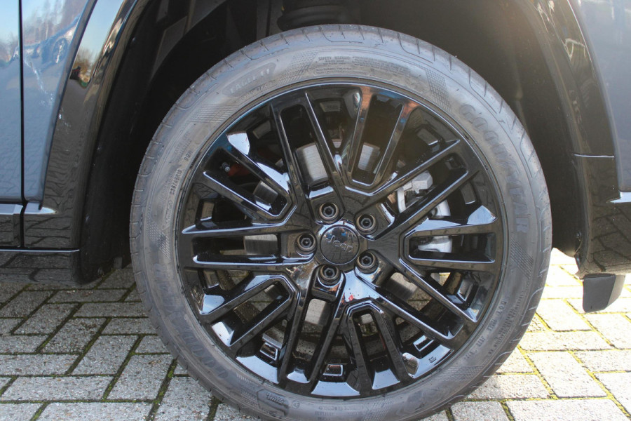 Jeep Compass 4xe S 240PK PHEV AUTOMAAT | NAVIGATIE 10,25 "TOUCHSCREEN | APPLE CARPLAY/ANDROID AUTO | ACHTERUITRIJ CAMERA | DAB+ RADIO | CLIMATE CONTROL | 19"GLOSS BLACK LICHTMETALEN VELGEN | ADAPTIVE / CRUISE CONTROL | DIGITAAL INSTRUMENTENPANEEL | LEDEREN BEKLEDING | ELEKTRISCH BEDIENBARE ACHTERKLEP | FULL LED KOPLAMPEN | LED MISTLAMPEN / BOCHTVERLICHTING | KEYLESS ENTRY & START | DRAADLOOS LADEN |