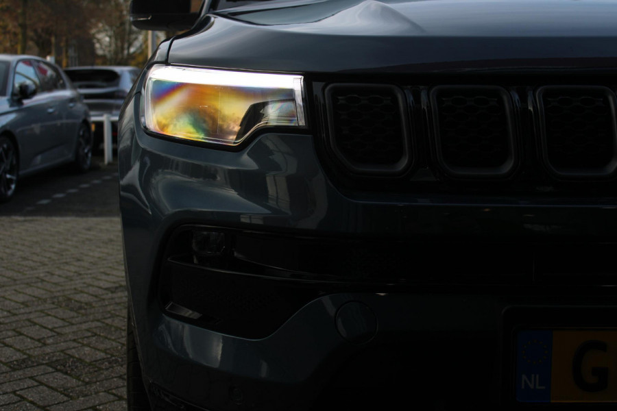 Jeep Compass 4xe S 240PK PHEV AUTOMAAT | NAVIGATIE 10,25 "TOUCHSCREEN | APPLE CARPLAY/ANDROID AUTO | ACHTERUITRIJ CAMERA | DAB+ RADIO | CLIMATE CONTROL | 19"GLOSS BLACK LICHTMETALEN VELGEN | ADAPTIVE / CRUISE CONTROL | DIGITAAL INSTRUMENTENPANEEL | LEDEREN BEKLEDING | ELEKTRISCH BEDIENBARE ACHTERKLEP | FULL LED KOPLAMPEN | LED MISTLAMPEN / BOCHTVERLICHTING | KEYLESS ENTRY & START | DRAADLOOS LADEN |