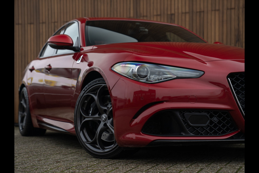 Alfa Romeo Giulia 2.9 V6 Quadrifoglio | Carbon stoelen | Top onderhouden