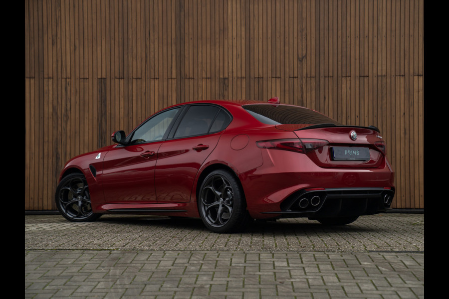 Alfa Romeo Giulia 2.9 V6 Quadrifoglio | Carbon stoelen | Top onderhouden