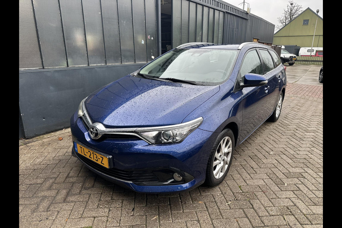 Toyota Auris Touring Sports 1.2T Energy