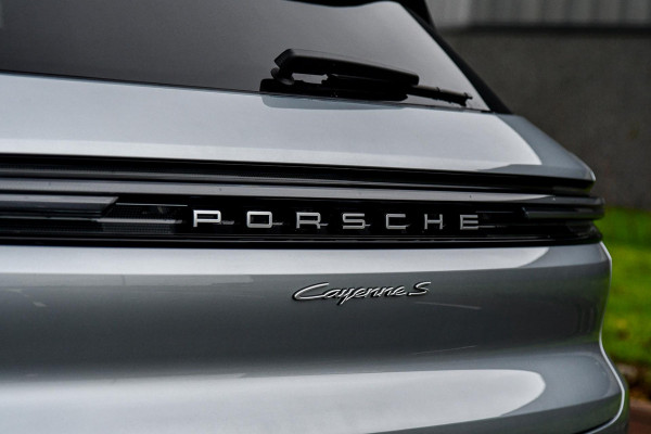 Porsche Cayenne 3.0 S E-Hybrid BTW. 177k Nw Prijs, Sport design, Pano, Sp uitl, Nightvision, Pass display, HUD, 360, Memory, ACC!