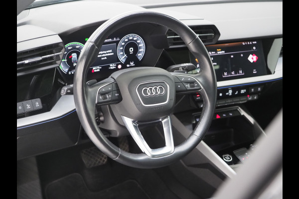 Audi A3 Sportback 40 TFSI e 204PK | Panoramadak | Leder | Adaptive Cruise | Keyless | Camera | Carplay