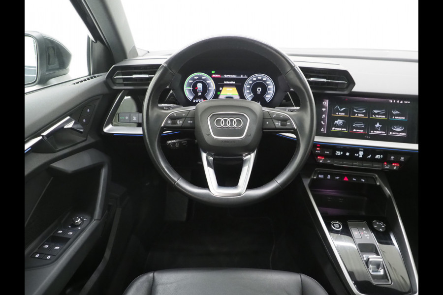 Audi A3 Sportback 40 TFSI e 204PK | Panoramadak | Leder | Adaptive Cruise | Keyless | Camera | Carplay