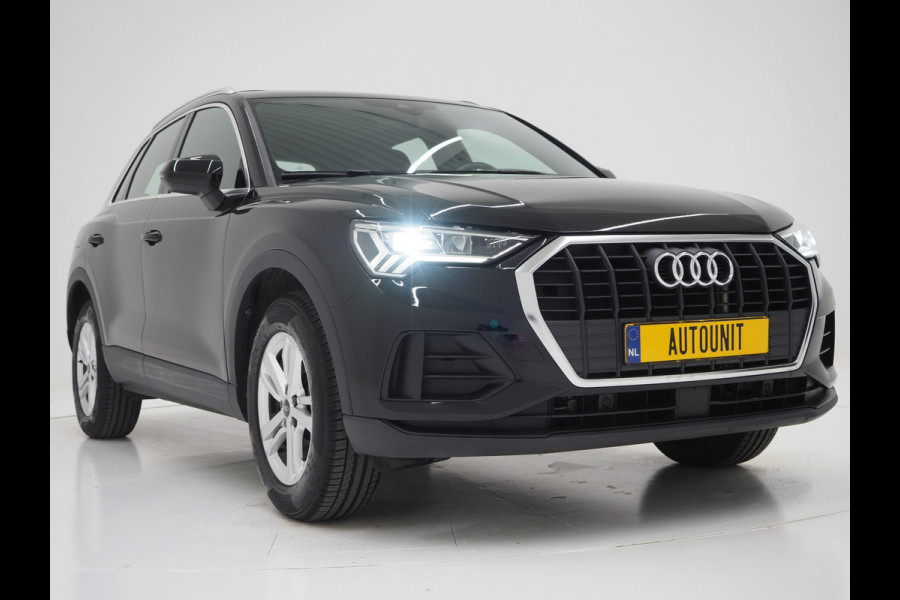 Audi Q3 45 TFSI e edition | Panoramadak | Leder | Keyless | Adaptive Cruise | Camera