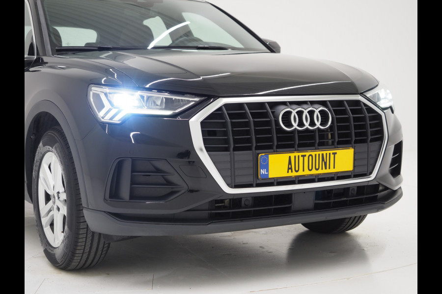 Audi Q3 45 TFSI e edition | Panoramadak | Leder | Keyless | Adaptive Cruise | Camera