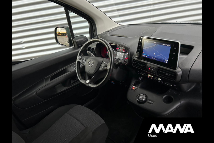 Opel Combo 1.5D 131PK L2H1 Lang Automaat Carplay sensoren Navigatie Leder / verwarmt stuur