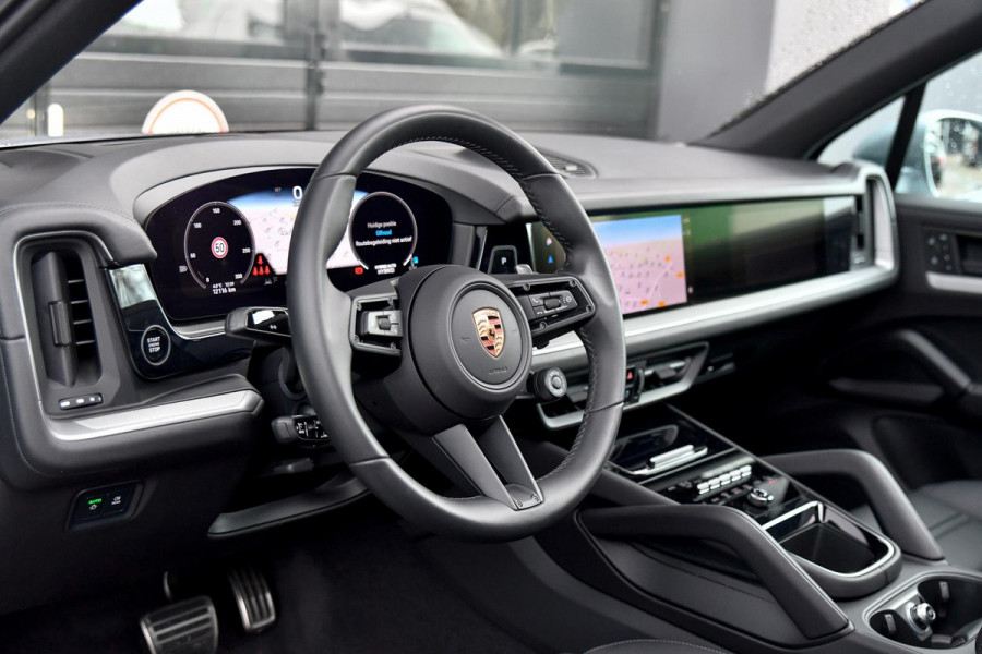 Porsche Cayenne 3.0 S E-Hybrid BTW. 177k Nw Prijs, Sport design, Pano, Sp uitl, Nightvision, Pass display, HUD, 360, Memory, ACC!