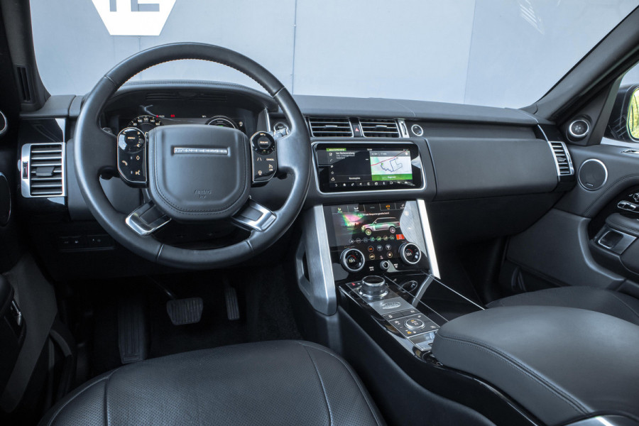 Land Rover Range Rover P400e VOGUE | BTW-AUTO | SVO LAK | STOELVERKOELING/VERWARMING | STUURWIELVERWARMING | 21" | PANORAMADAK | APPLE CARPLAY | DAB |