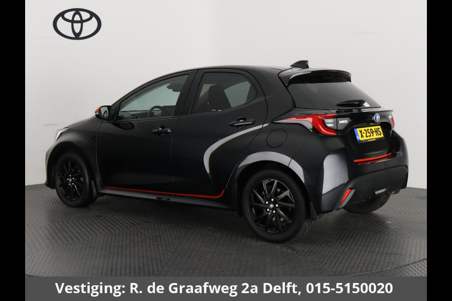 Toyota Yaris 1.5 Hybrid Black Edition | 10 JAAR GARANTIE! | Stoelverwarming | Apple CarPlay & AndroidAUTO | Camera