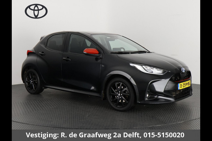 Toyota Yaris 1.5 Hybrid Black Edition | 10 JAAR GARANTIE! | Stoelverwarming | Apple CarPlay & AndroidAUTO | Camera