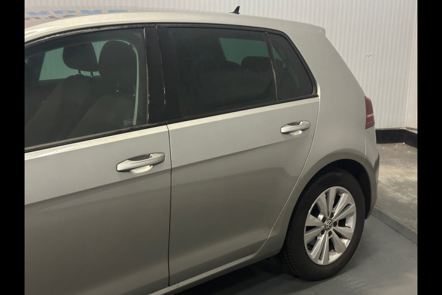 Volkswagen Golf 1.0 TSI Comfortline Business