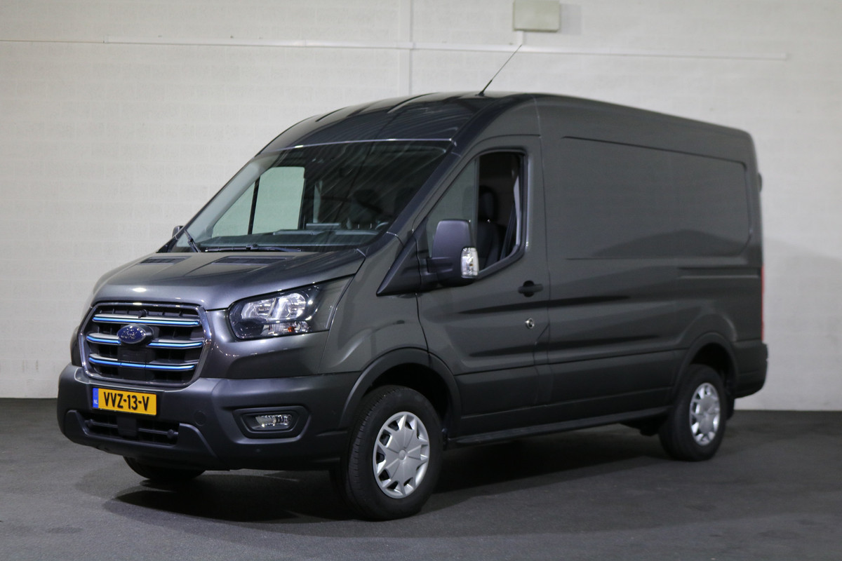 Ford E-Transit 350 L2 H2 Trend 68 kWh Airco Navigatie Camera