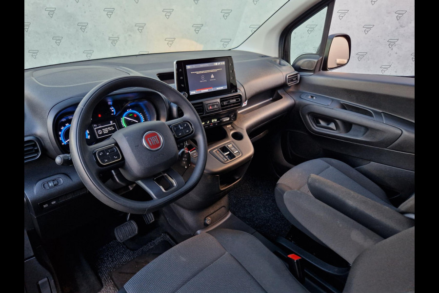 Fiat E-Doblò 136 L2 50 kWh 5 Persoons | ex BTW | | Android auto / Apple Carplay | Clima | Navi | PDC | Stoelverwarming | Cruise | Licht- en Regensensor |