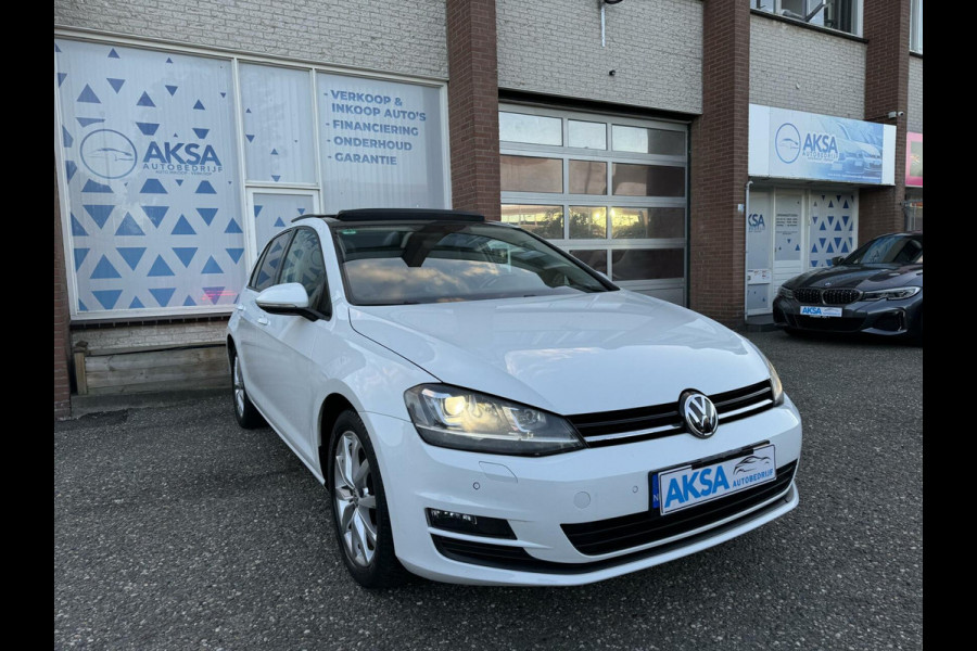 Volkswagen Golf 1.4 TSI Highline Pano/DynamicLight/Xenon/Massage/Leder/Cruise/Stlvw/Garantie