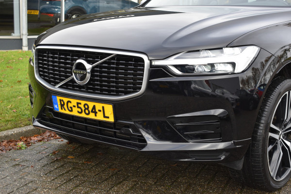 Volvo XC60 D4 190PK Automaat AWD R-Design | B&W | Trekhaak | 360 Camera | ACC | Blis | Panodak | 21"LMV | Luchtvering