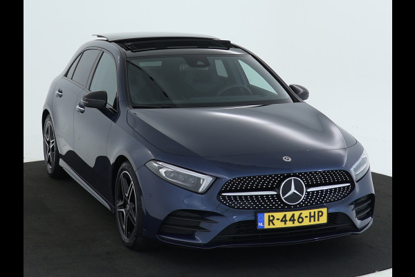 Mercedes-Benz A-Klasse 180 Business Solution AMG | Panoramadak | Multibeam LED | 5 spaaks Lichtmetalen velgen | MBUX wide screen | Navigatie | Parking support | Inclusief 24 maanden MB Certified garantie voor Europa.