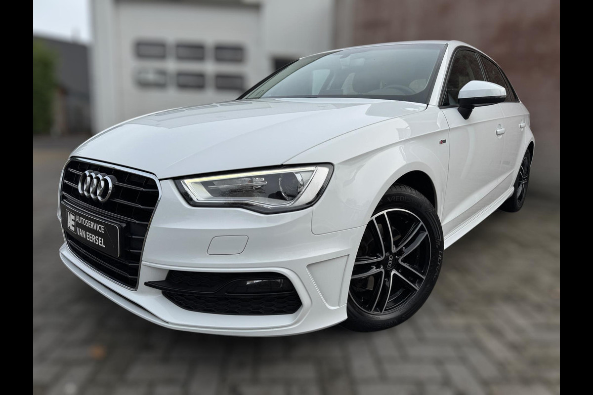 Audi A3 Sportback 1.2 TFSI Adrenalin S-LINE / LED / ECC / NAVI / CRUISE / PDC / NL AUTO MET NAP / LMV