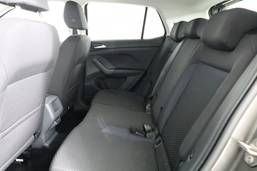 Volkswagen T-Cross 1.0 TSI Style 115pk DSG | Navi| LM-velgen| dodehoekspiegel | extra getint glas| verw.voorstoelem