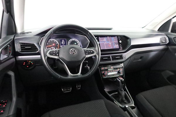 Volkswagen T-Cross 1.0 TSI Style 115pk DSG | Navi| LM-velgen| dodehoekspiegel | extra getint glas| verw.voorstoelem