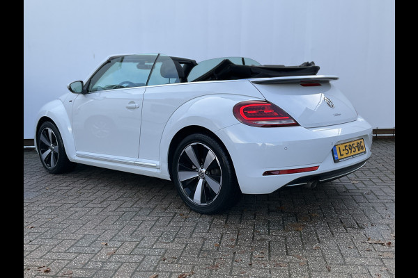 Volkswagen Beetle Cabriolet 1.2 TSI Autom Stoelverw Xenon Navi Camera Design BlueMotion Automaat