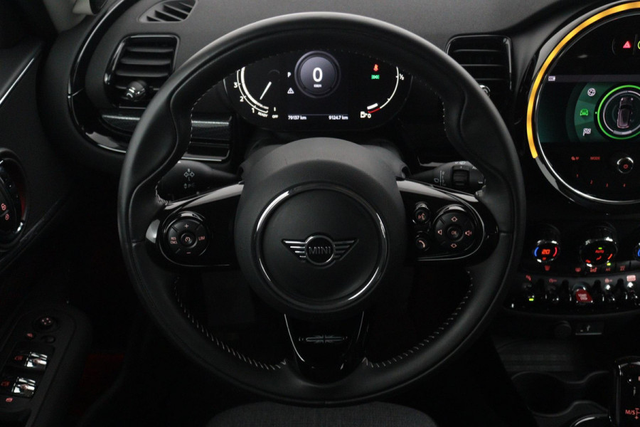 MINI Clubman 1.5 Cooper Chili(1e Eig, NL auto, Dealer onderhoud, Navi, Carplay, Led, Sportstoelen, PDC V+A, Etc)