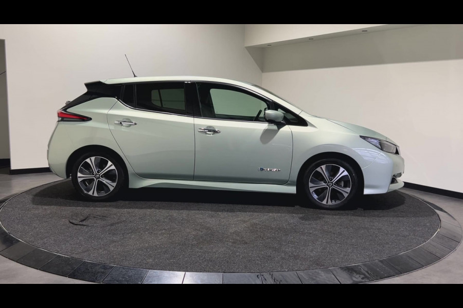 Nissan Leaf 2.ZERO EDITION 40 kWh | Stoelverwarming | Adaptive cruise control | Rondomzicht camera