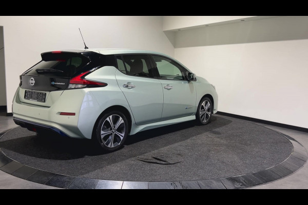 Nissan Leaf 2.ZERO EDITION 40 kWh | Stoelverwarming | Adaptive cruise control | Rondomzicht camera