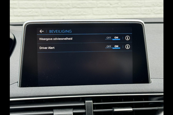 Peugeot 3008 1.2 PureTech Allure Camera Carplay DAB Navigatie Cruise Pdc