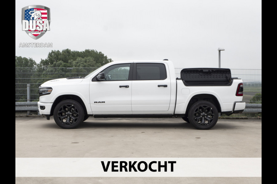 Dodge Ram 1500 Limited 5.7 V8 HEMI E-torque Night Edition / Panoramadak  / Luchtvering / RAMBOX  | Getoonde accessoires zijn verkrijgbaar tegen meerprijs