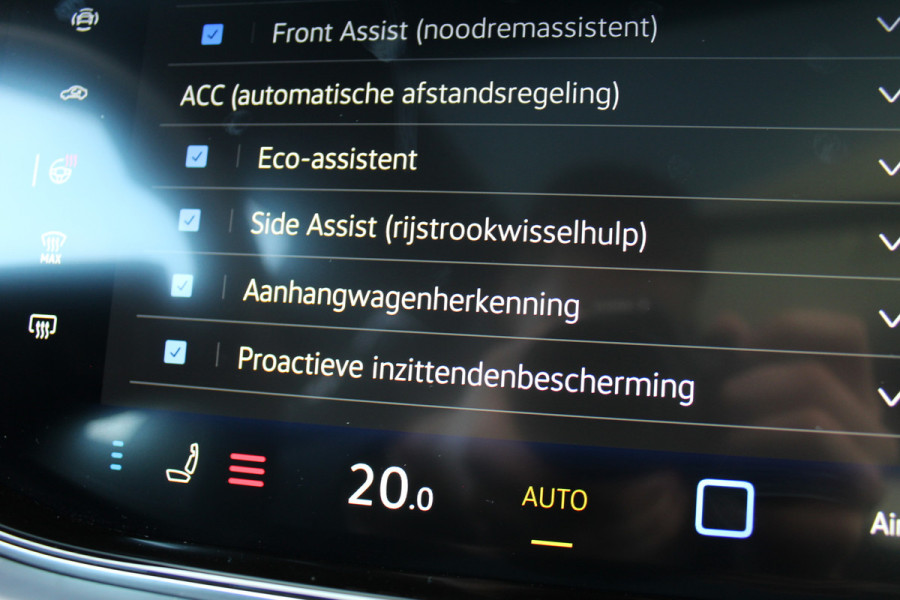 Volkswagen Touareg 3.0 TSi eHybrid 4MOTION R | Luchtvering | Panoramadak | Facelift | Trekhaak | Matrix | Dynaudio