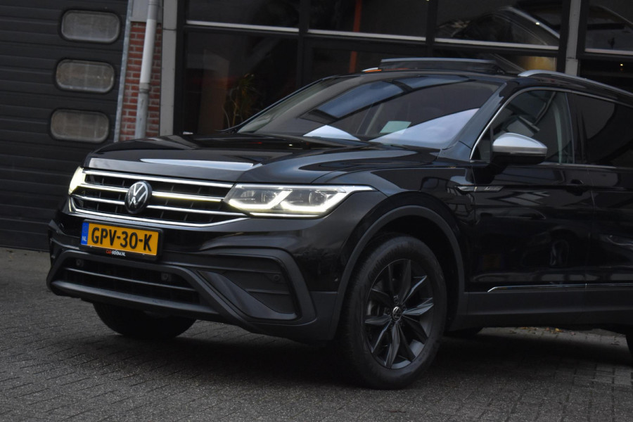 Volkswagen Tiguan Allspace 1.5 TSI Life Pano Lane ACC Keyless Trekhaak