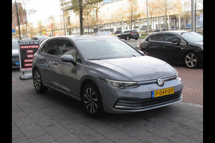 Volkswagen Golf 2.0 TDI Style Navi Clima Stoelverwarming PDC