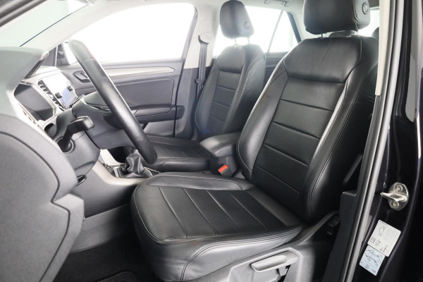 Volkswagen T-Roc 1.5 TSI Style 150PK |Lederen bekleding |  Winterpakket | Multimedia pakket | Stoelen pakket | Spiegel pakket |