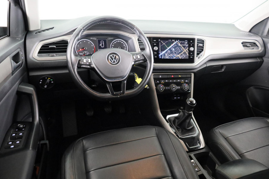 Volkswagen T-Roc 1.5 TSI Style 150PK |Lederen bekleding |  Winterpakket | Multimedia pakket | Stoelen pakket | Spiegel pakket |