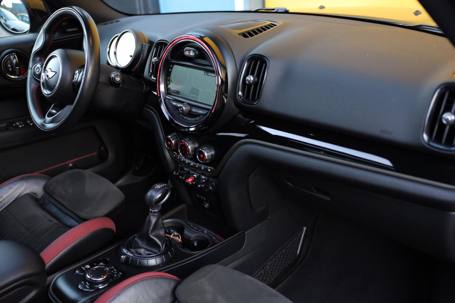 MINI Countryman 2.0 Cooper S Chili / JCW Pakket / AUT / 192 Pk / HK / Navi / Cruise Control / Led / Pdc / Allu Velgen