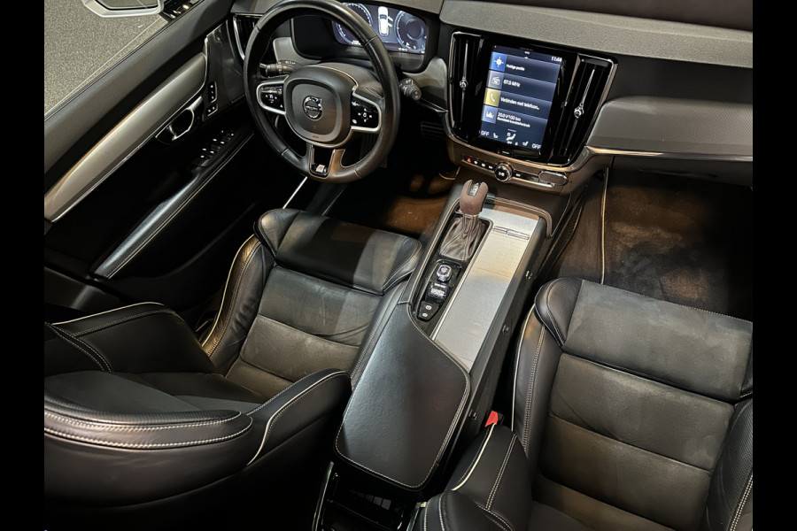 Volvo V90 2.0 D5 AWD R-Design | Panorama | ACC | Bowers & Wilkins | Pilot-Assist | Trekhaak | Keyless-Entry | Memory | 21'' | Stoelverwarming V+A | Stuurwielverwarming | LED | Camera | Carplay |