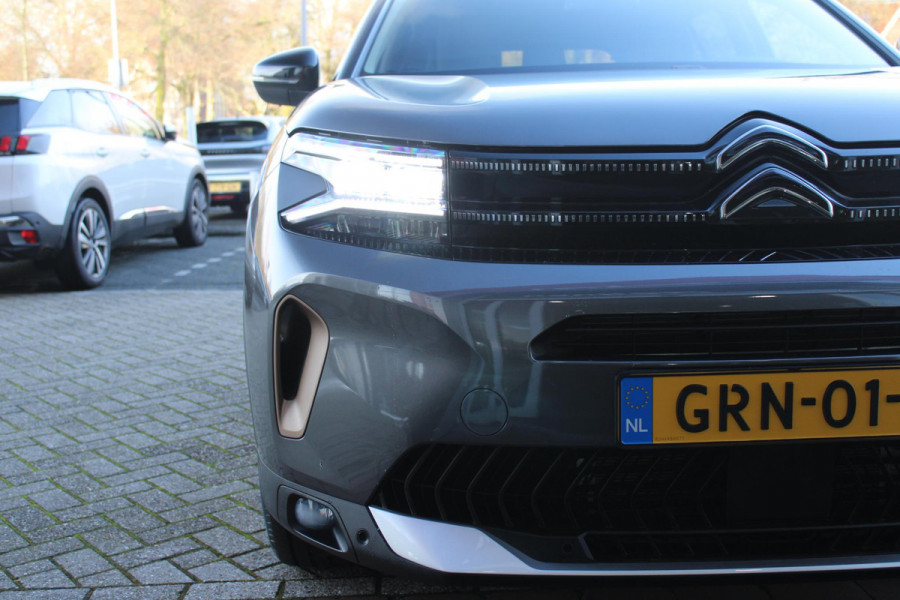 Citroën C5 Aircross 1.6 225PK PLUG-IN HYBRID C-SERIES AUTOMAAT | NAVIGATIE | ACHTERUITRIJ CAMERA | DODEHOEKDETECTIE | APPLE CARPLAY/ANDROID AUTO |  CLIMATE CONTROL | DAB RADIO | CRUISE CONTROL | VERSTELBARE ACHTERSTOELEN | LANE-ASSIST | NIEUWE AUTO! |