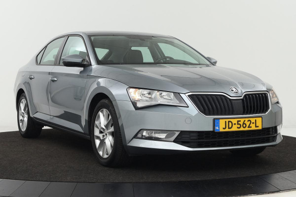 Škoda Superb 1.4 TSI Active | DSG | Trekhaak | Carplay | Climate control | PDC | Cruise control | Bluetooth