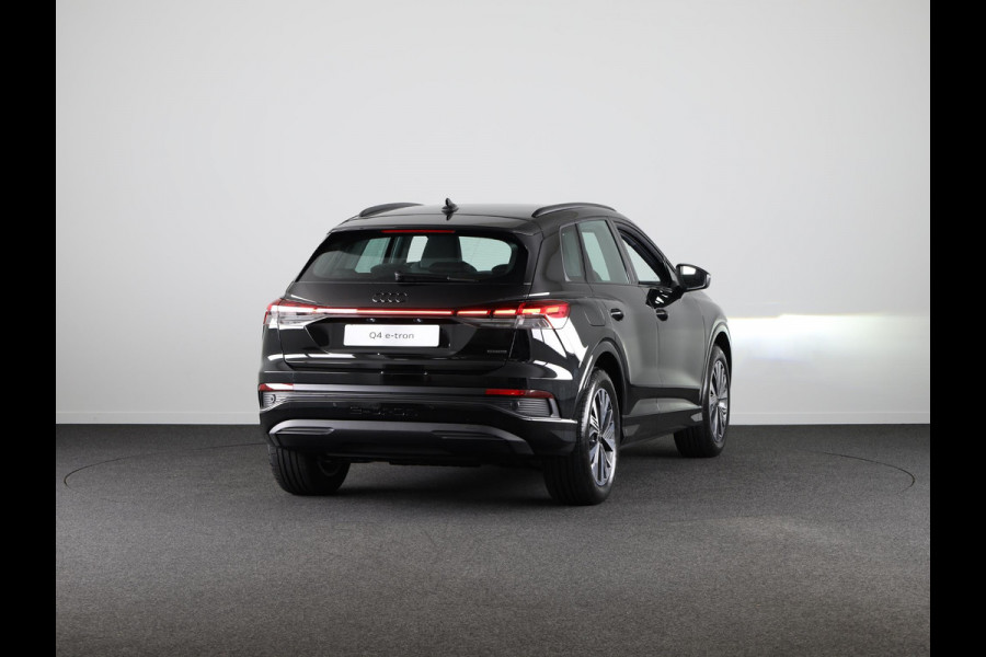 Audi Q4 e-tron 45 quattro Advanced edition 82 kWh Assistentiepakket plus, Comfortpakket, optiekpakket zwart plus