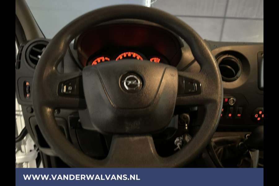 Opel Movano 2.3 CDTI 145PK L2H2 Euro6 Airco | Imperiaal | Trap | Trekhaak 2500kg Camera, Parkeersensoren, Cruisecontrol, Navigatie, Bijrijdersbank, Bluetooth-telefonie