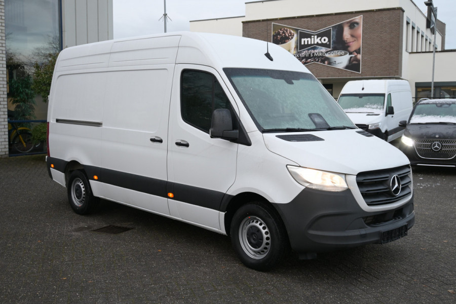 Mercedes-Benz Sprinter 317 CDI L2H2 Pro 3500 kg Trekgewicht, Smartphone Integratiepakket, Comfort stoel