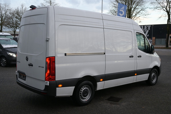 Mercedes-Benz Sprinter 317 CDI L2H2 Pro 3500 kg Trekgewicht, Smartphone Integratiepakket, Comfort stoel