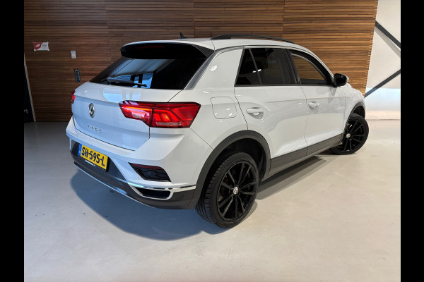 Volkswagen T-Roc 1.0 TSI Style | NL-auto | Full LED | Apple Carplay | PDC | Climatronic | ACC | Lane assist | Ambient |